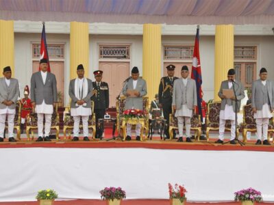 प्रधानमन्त्रीमा केपी ओलीलाई गरेको नियुक्ति विरूद्ध सर्वोच्चमा रिट